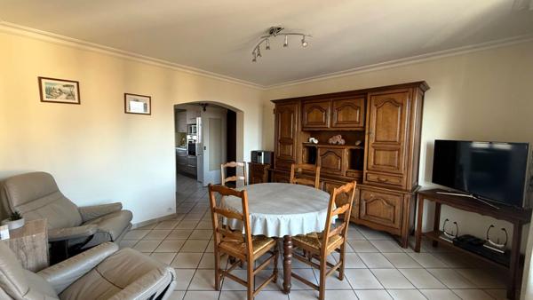 Appartement Fontaine 3 pièce(s) 58.6 m2