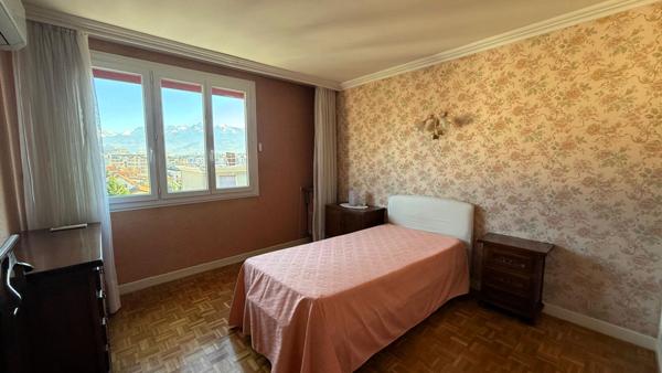 Appartement Fontaine 3 pièce(s) 58.6 m2