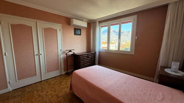 Appartement Fontaine 3 pièce(s) 58.6 m2