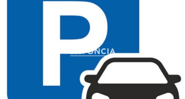 À vendre Parking 15 m² - Cavalaire-sur-mer 83240