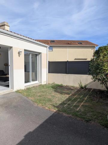 Location                                                      Maison
                        
                     3 pièces                      67 m2                     à Saint-Sébastien-sur-Loire