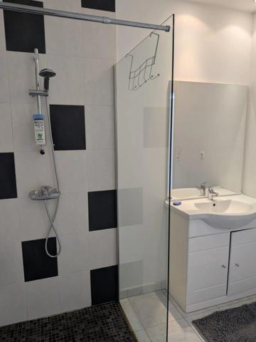 Location                                                      Maison
                        
                     3 pièces                      67 m2                     à Saint-Sébastien-sur-Loire