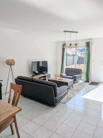 Location                                                      Maison
                        
                     3 pièces                      67 m2                     à Saint-Sébastien-sur-Loire