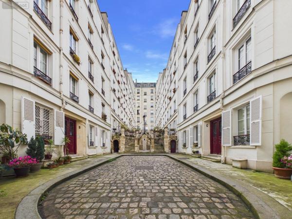 Appartement ancien à vendre à Paris 18e arrondissement à Paris (75018), ref : 75300/7   
Montmartre
