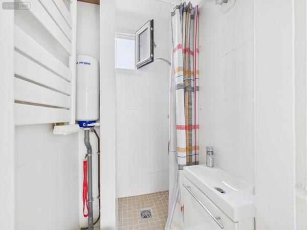 Appartement ancien à vendre à Paris 18e arrondissement à Paris (75018), ref : 75300/7   
Montmartre