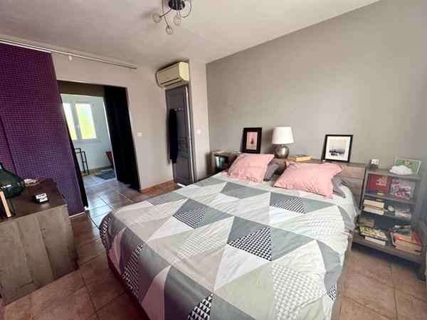 MAISON 6 PIÈCES AVEC PISCINE ET GARAGE