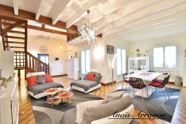 Maison à vendre 7 pièces SAINTE LIVRADE SUR LOT (47)