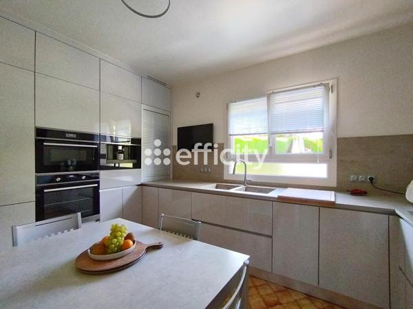 Maison 6 pièces - 145 m² Exclusivité efficity