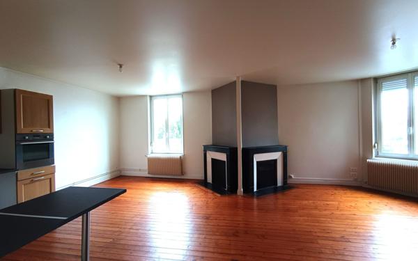 Appartement à louer    2 pièces • 75,65 m2 Reims