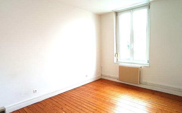 Appartement à louer    2 pièces • 75,65 m2 Reims