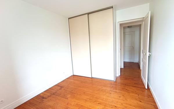 Appartement à louer    2 pièces • 75,65 m2 Reims