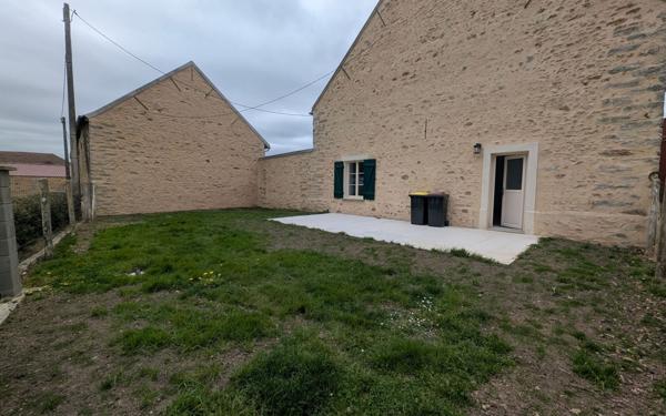Maison à louer    3 pièces •  Aubepierre-Ozouer-le-Repos