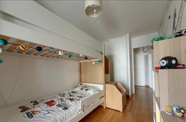 BORDS DE SEINE - T2 - 64m2 - TERRASSE