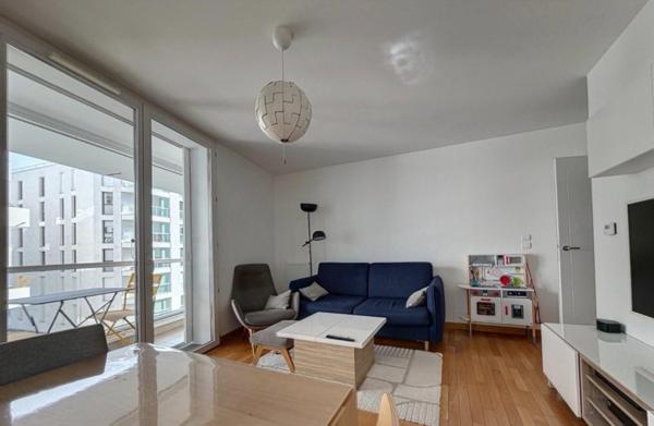 BORDS DE SEINE - T2 - 64m2 - TERRASSE