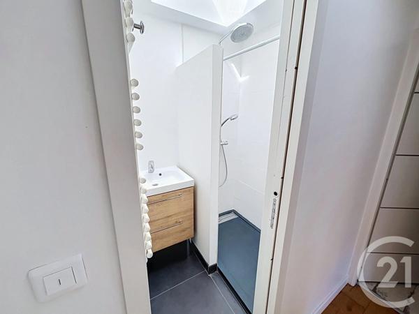 Maison à vendre  9 pièces - 186 m 2   LAVAL  - 53