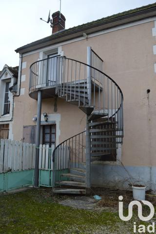 Immeuble à vendre 304 m² Chevannes