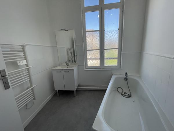 Appartement 1 pièce(s) refait à neuf - 76320 Caudebec les Elbeuf - Réf : MILO-1ETG-G