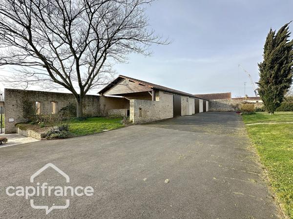 Propriété 12 pièces proche de THOUARS (79) un lieu d’exception.
