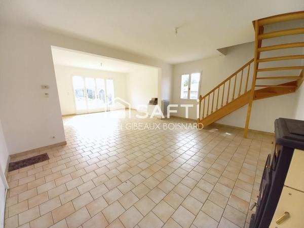 Pavillon familial 4 chambres avec garage et terrain