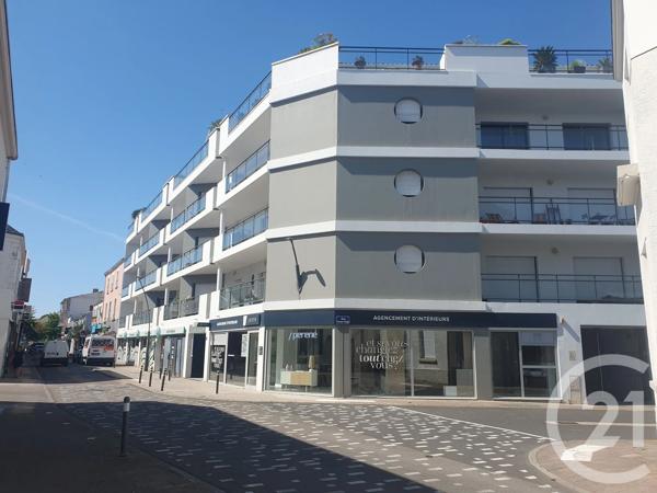 Appartement F3 à vendre  3 pièces - 68,98 m 2   CHALLANS  - 85