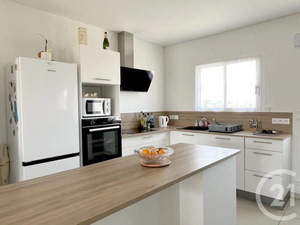 Appartement F3 à vendre  3 pièces - 68,98 m 2   CHALLANS  - 85