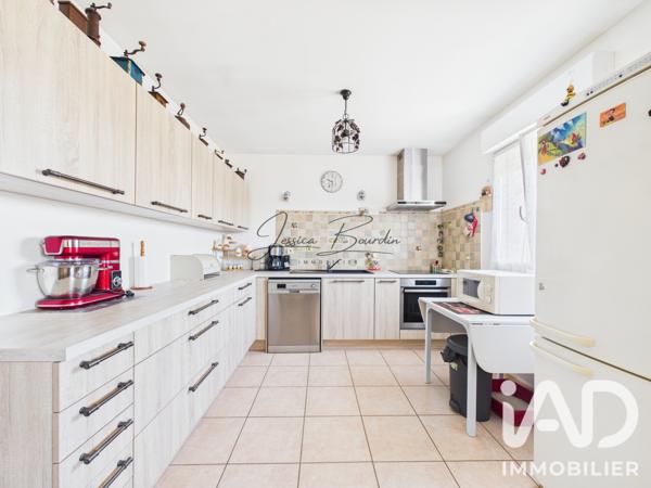 Maison à vendre 4 pièces 88 m² Villeneuve-la-Guyard