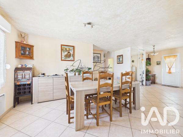 Maison à vendre 4 pièces 88 m² Villeneuve-la-Guyard