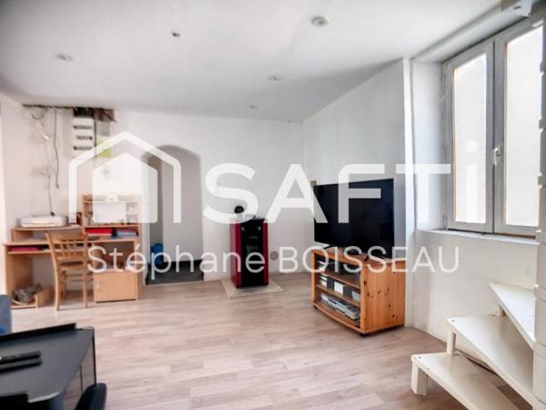 MAISON DE 4 PIECES 72800 LE LUDE