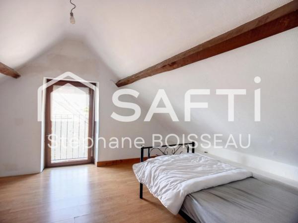 MAISON DE 4 PIECES 72800 LE LUDE