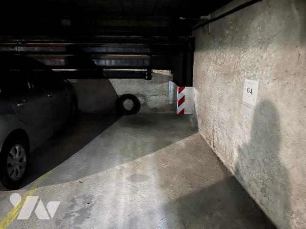 PARKING A VENDRE