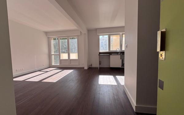 Appartement à vendre    2 pièces • 56,22 m2 Saint-Maur-des-Fossés