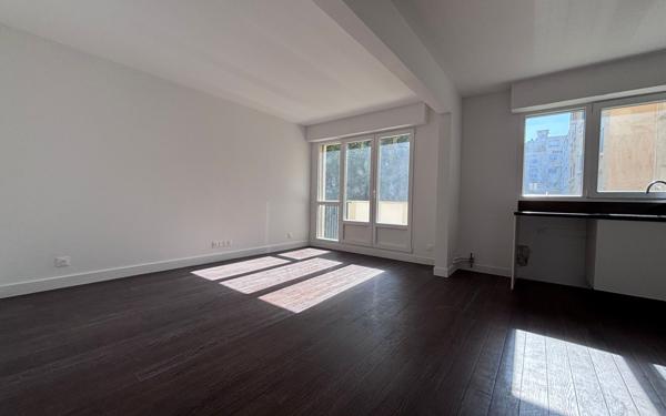 Appartement à vendre    2 pièces • 56,22 m2 Saint-Maur-des-Fossés