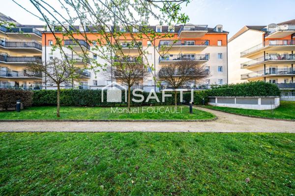 Dijon centre ville, Quartier Jouvence, appartement type 4 de 82 m2 avec terrasse, caves et garage en sous-sol