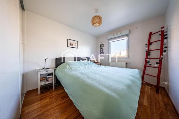 Dijon centre ville, Quartier Jouvence, appartement type 4 de 82 m2 avec terrasse, caves et garage en sous-sol