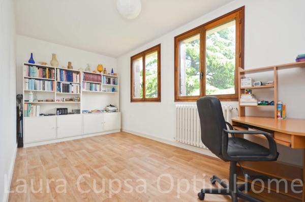 FRESNES - 3 PIECES - 61,76 m² - DERNIER ETAGE - BALCON, CAVE ET BOX