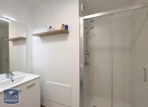 Appartement à louer 2 pièces 42.3m² Chartres (28000)