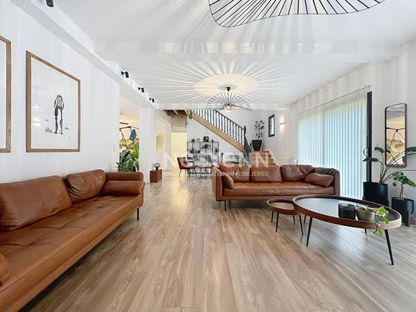 A VENDRE - SUD de TOULOUSE - Maison atypique de 15 pièces - ESTANTENS