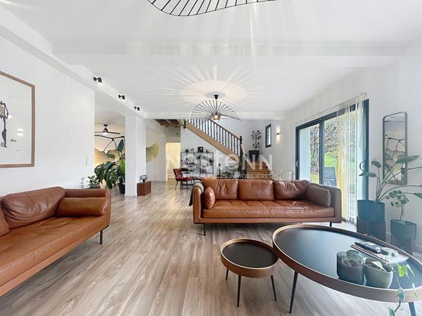 A VENDRE - SUD de TOULOUSE - Maison atypique de 15 pièces - ESTANTENS