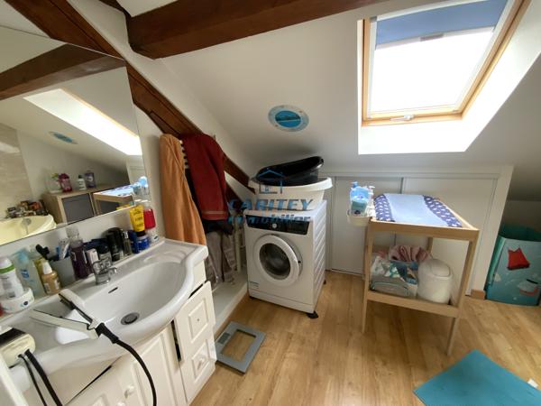 APPARTEMENT T3 AVEC GARAGE - VILLERSEXEL (70110)