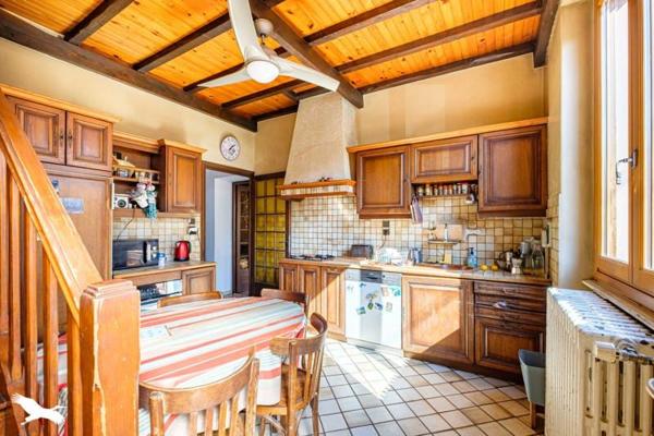 Maison à vendre |                                       Lyon 08 |                                        7 pièces  |  167 m²
