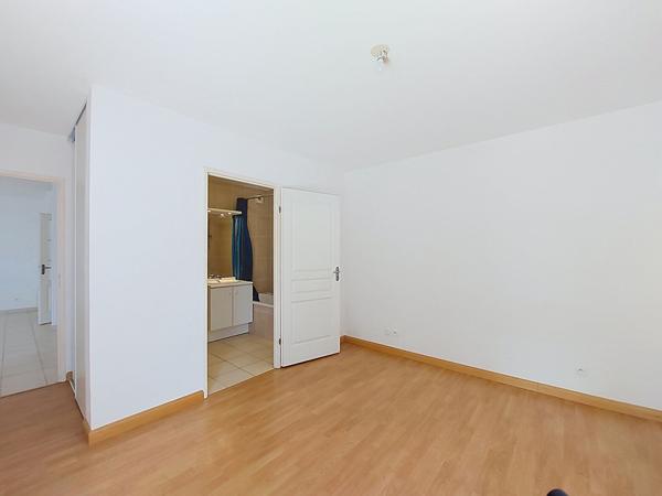 Appartement T2 moderne en rez-de-chaussée à Carquefou - 149 000 €