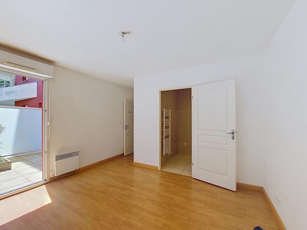 Appartement T2 moderne en rez-de-chaussée à Carquefou - 149 000 €