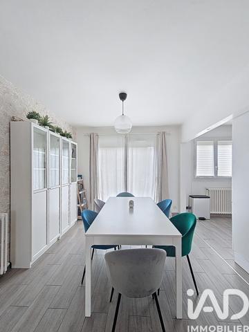 Maison à vendre 6 pièces 147 m² Vaires-sur-Marne