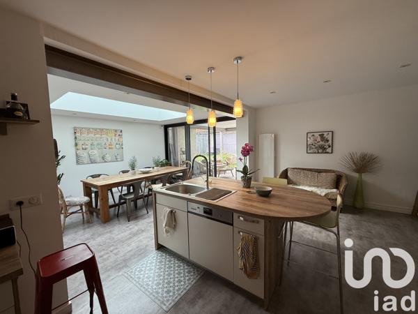 Maison à vendre 6 pièces 208 m² Cognac