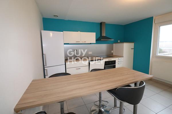 MAISON DE VILLE AVEC GARAGE DOUBLE