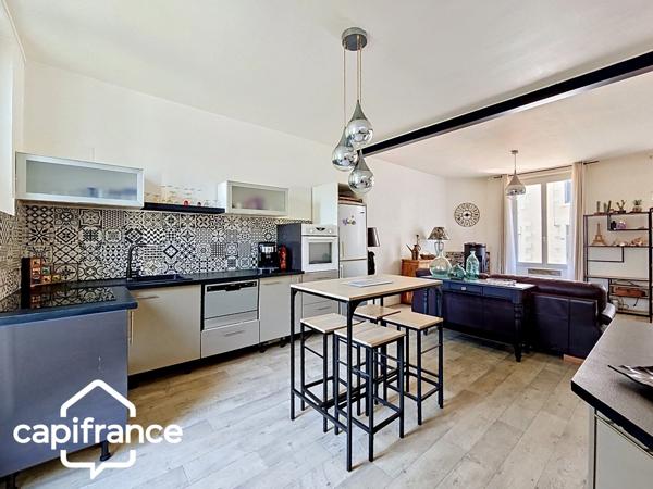 Thouars (79) – Maison de ville 69m² avec 2 chambres, garage et jardin, commerces accessibles à pied
