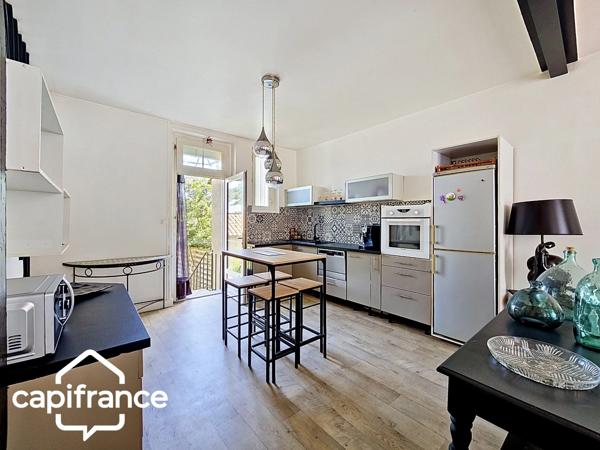 Thouars (79) – Maison de ville 69m² avec 2 chambres, garage et jardin, commerces accessibles à pied