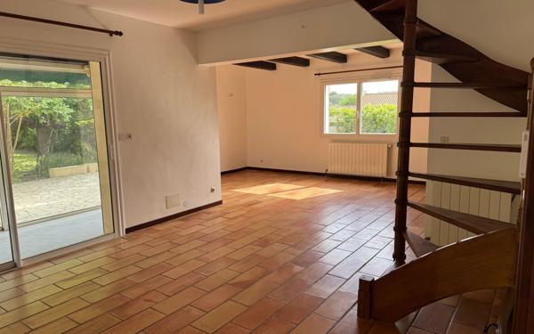 Maison à vendre    5 pièces •  Beauvoisin