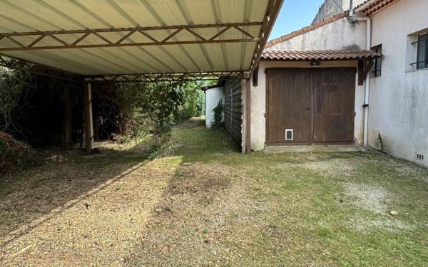 Maison à vendre    5 pièces •  Beauvoisin