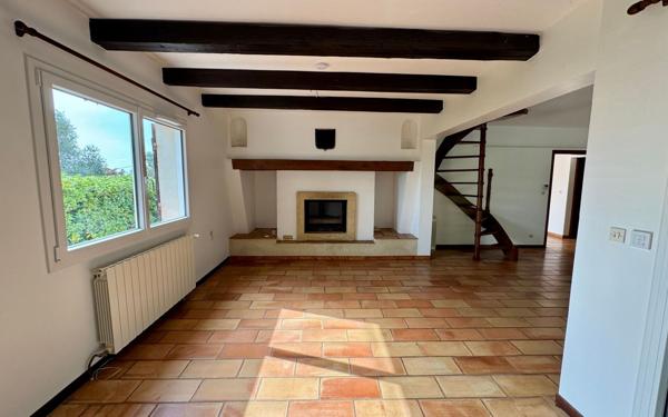 Maison à vendre    5 pièces •  Beauvoisin